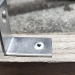 How to Rivet Metal to Wood？