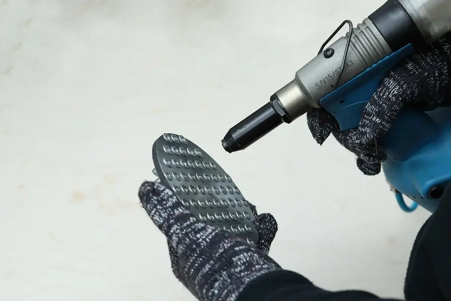 Core Testing Equipment for Blind Rivets - Riveting Test