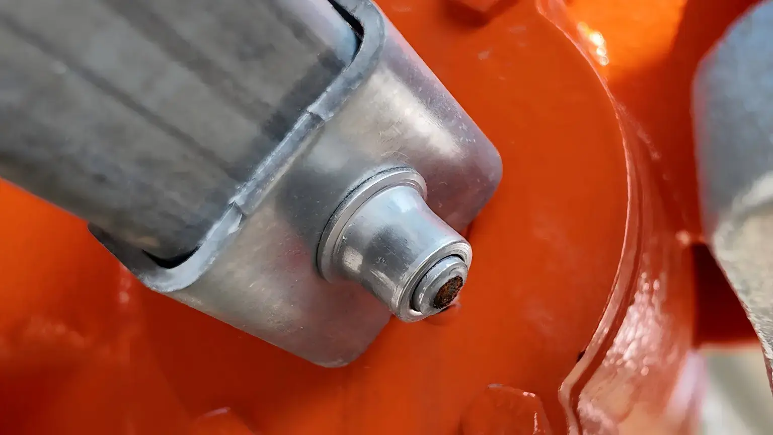 Rivmate Rivets Solution for the Main Rotation Axis Connection in PV Tracking Mounts